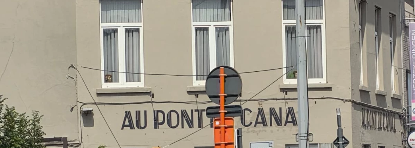 Foto van Au Pont Du Canal