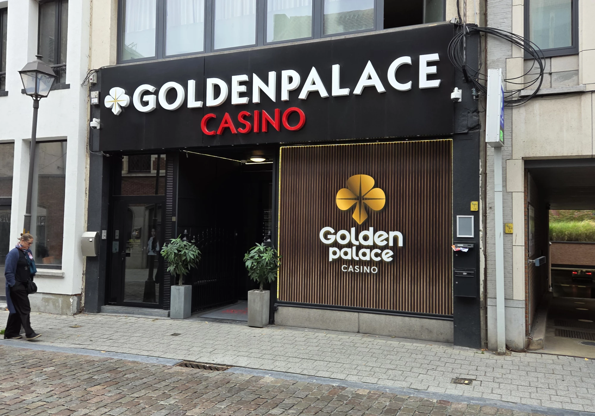Foto van Golden Palace