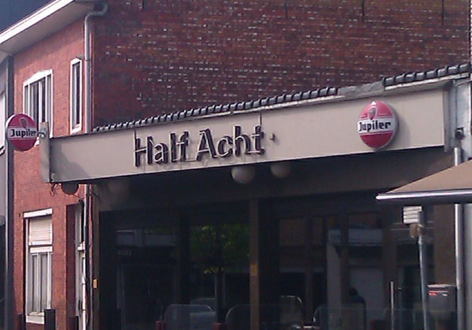 Foto van Half acht