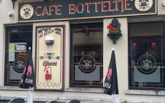 Foto van 't Botteltje
