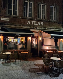 Foto van Atlas 2