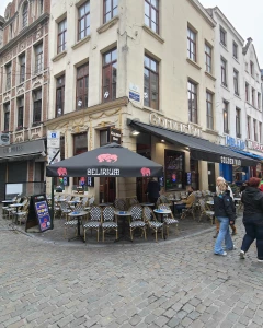 Foto van Golden Bar