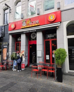 Foto van Hector Chicken