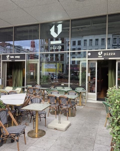 Foto van V modern Italian