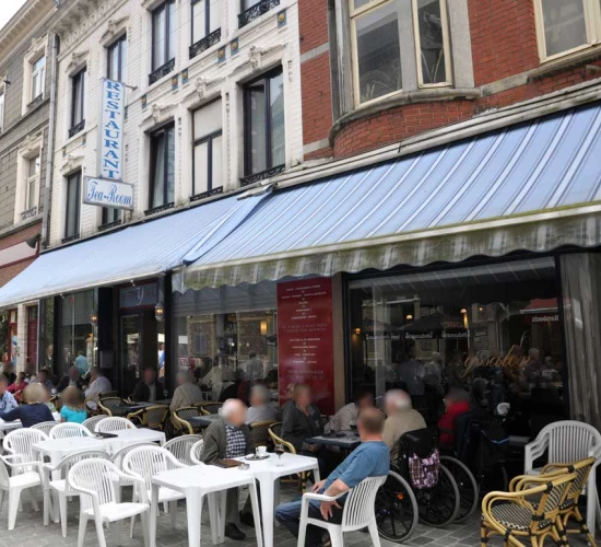 Foto van Verre y Table