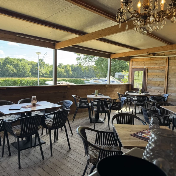 Foto van De Waterskikloon