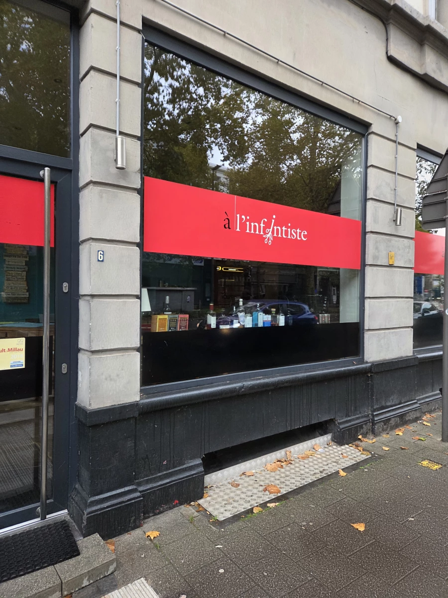 Foto van à l'infintiste